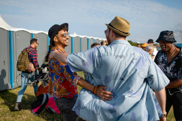 Best Luxury portable toilet rental  in Breese, IL